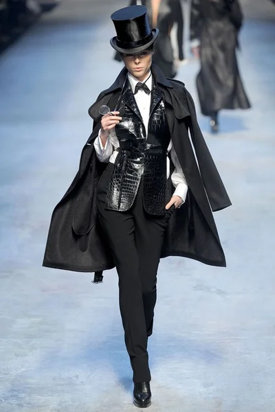 Look 49